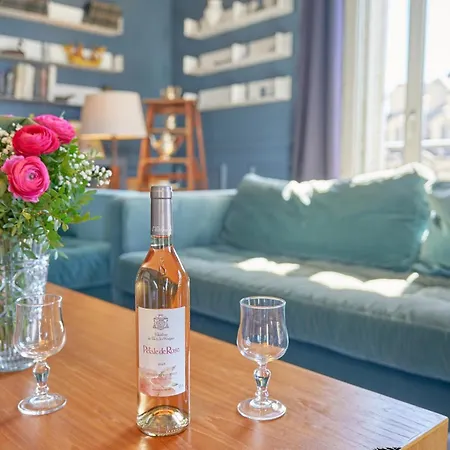 Le Liberté - Charme&standing Haussmannien Avec Vue Port * Tolone